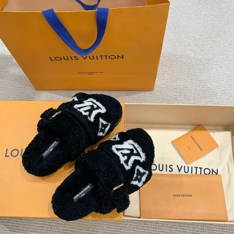 Louis Vuitton Shoe 